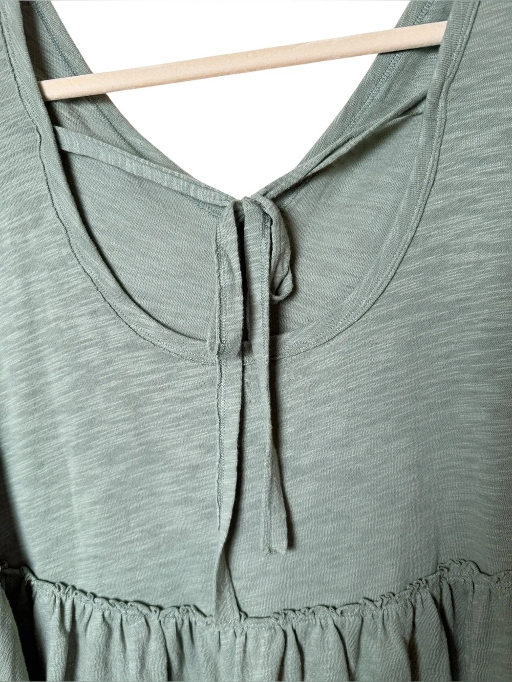 American Eagle Outfitters Medium Sage Green V-Neck Peplum Tunic - Picture 7 of 10